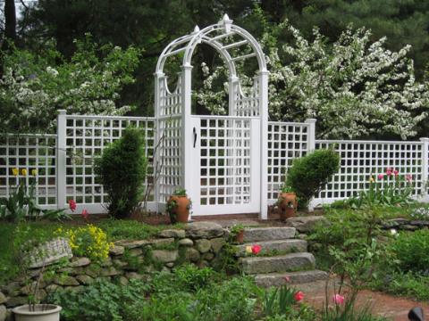 Lafayette Garden Arbor and Trellis Fence